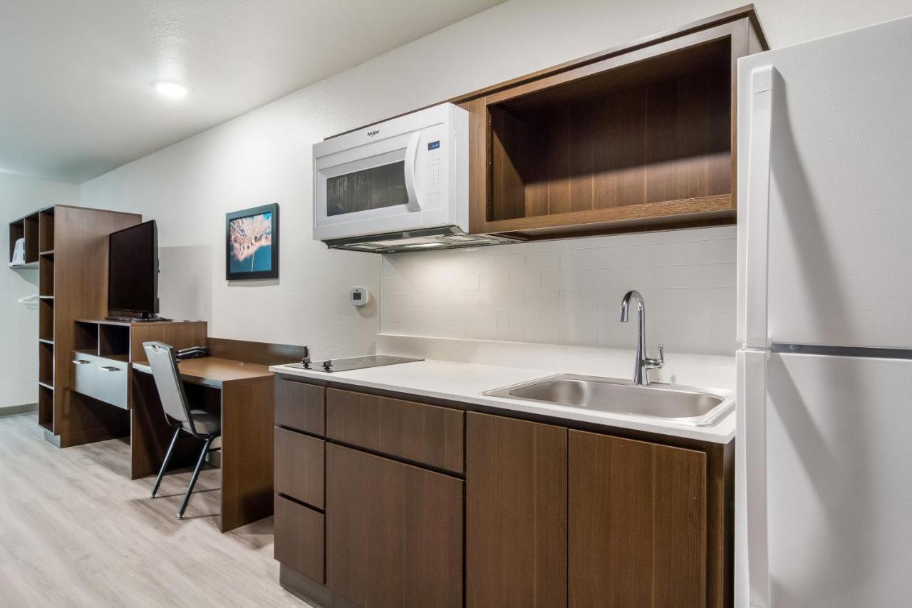 Woodspring Suites Dearborn Detroit Luaran gambar